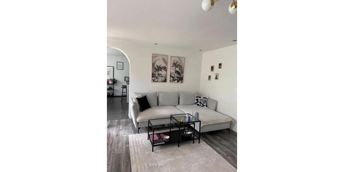 Erdgeschoßwohnung Rottenburg am Neckar - 3 Zimmer, 100 m&sup2;, 1.700&euro; | Angebot:26660130