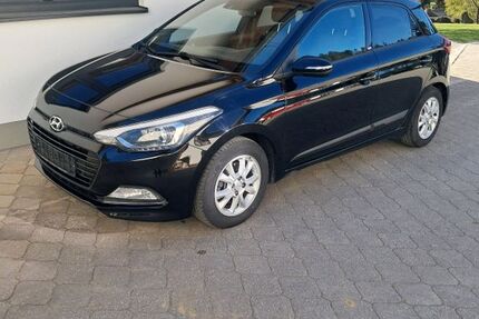 Hyundai i20 135.700 km 7.990 &euro; Bischofsmais 94253