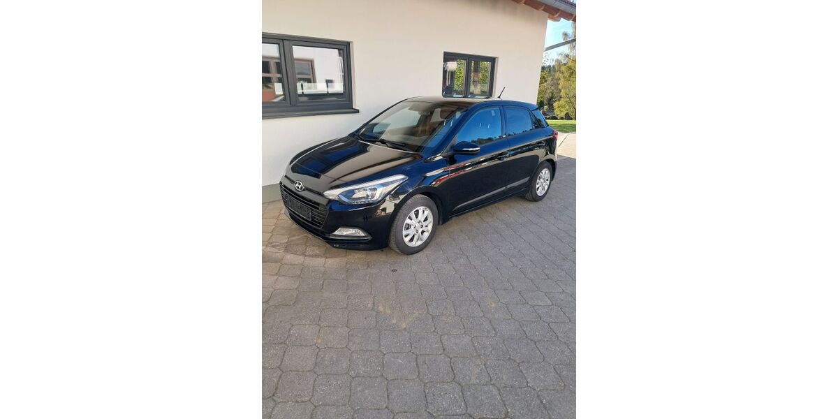 Hyundai i20 135.700 km 7.990 &euro; Bischofsmais 94253