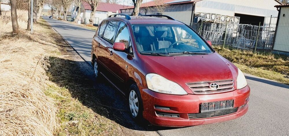Avensis Verso