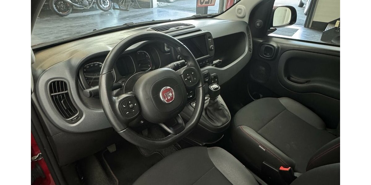 Fiat Panda Cross Red 1.0 Hybrid 1.Hand Neuwertig! 38.820 km 11.740 &euro; Lich 35423