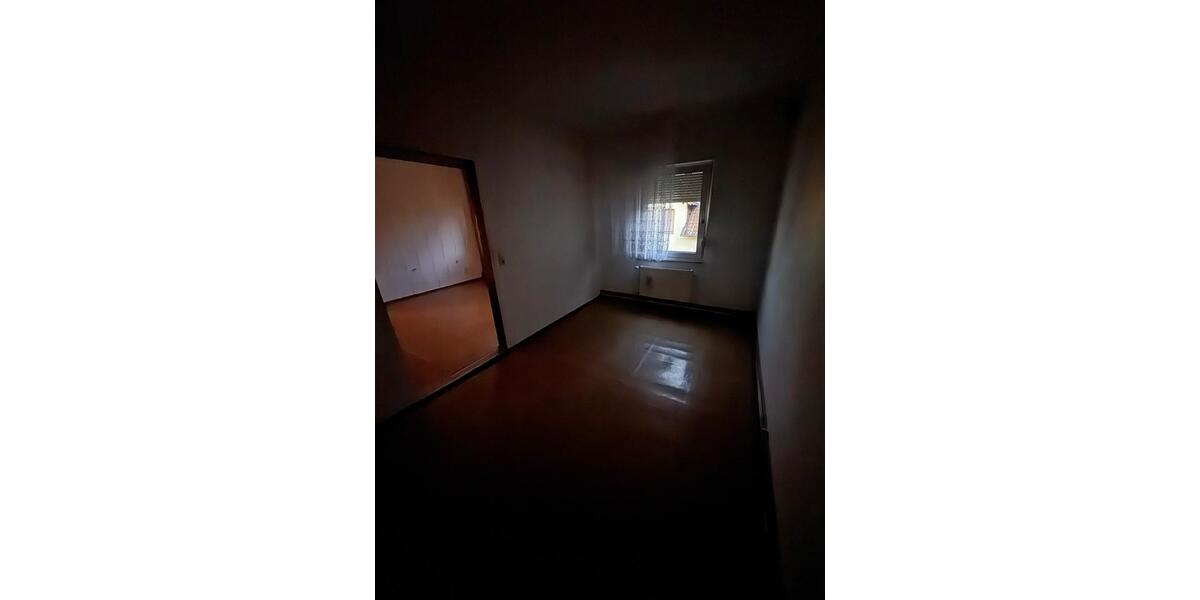 Mehrfamilienhaus, Wohnhaus Tangerhütte - 8 Zimmer, 220 m&sup2;, 155.000&euro; | Angebot:26394678