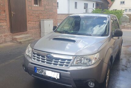 Subaru Forester 182.470 km 5.200 &euro; Fellen 97778