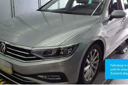 VW Passat Variant