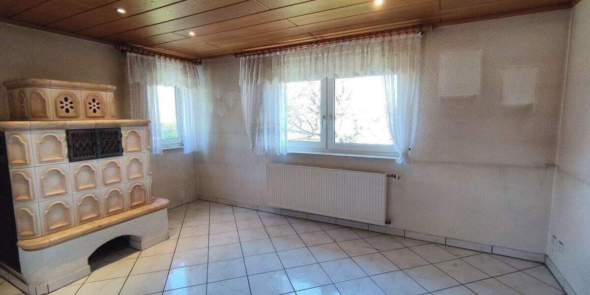 Mehrfamilienhaus, Wohnhaus Karlsruhe Grünwettersbach - 7 Zimmer, 200 m&sup2;, 430.000&euro; | Angebot:25798908