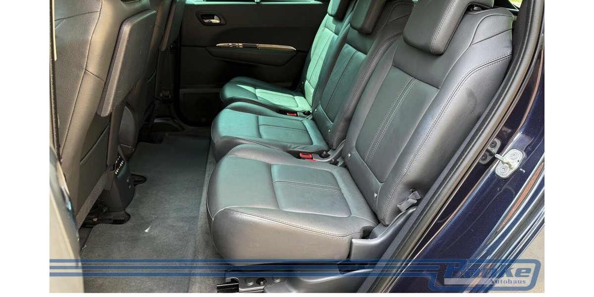 Peugeot 5008 Allure*HU-D*Pano*R-Cam*LED-T*Video*SHZ* 119.822 km 9.990 &euro; Berlin 13187