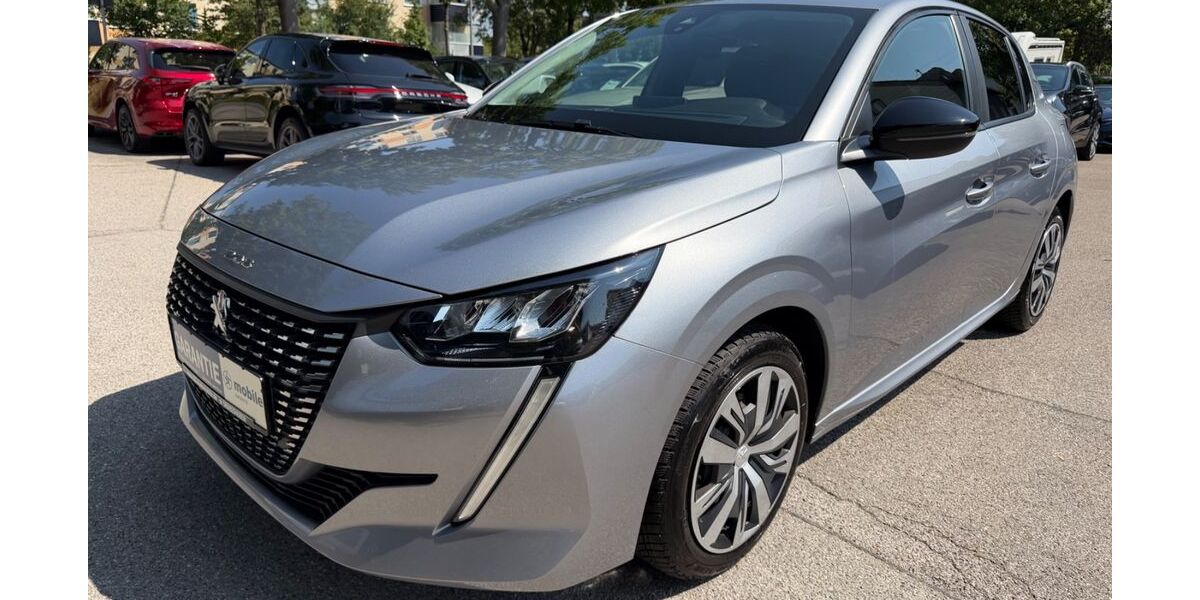 Peugeot 208 136.786 km 12.900 &euro; München 81243