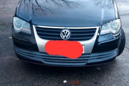 VW Touran 267.000 km 4.799 € Bonn 53175