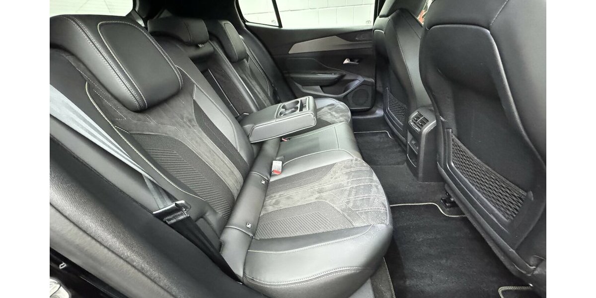 Peugeot 408 GT 145 Hybrid DSC6 Massage 360° Cam 21.700 km 26.950 &euro; Lich 35423