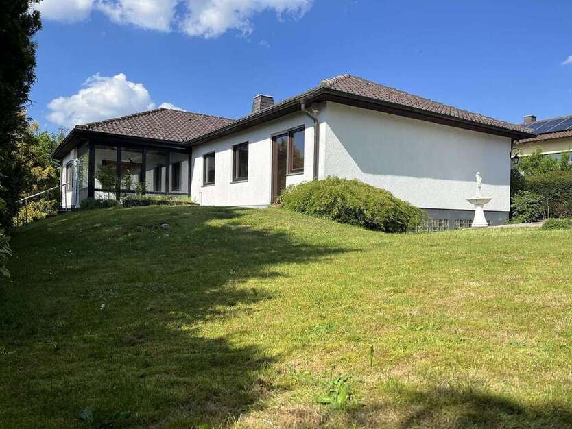 Haus zum Kaufen in Engelsbrand 475.000 € 180 m²