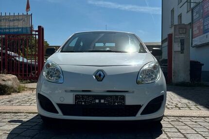 Renault Twingo 97.517 km 2.490 &euro; Hamburg 20537