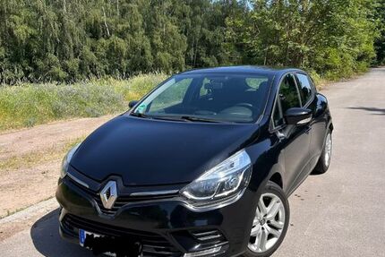 Renault Clio 59.800 km 7.500 &euro; Saarlouis 66740