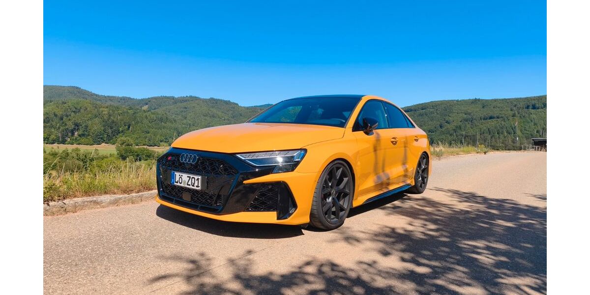 Audi RS3 3.100 km 77.900 &euro; Zell im Wiesental 79669