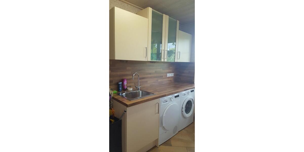 Erdgeschoßwohnung Mittelangeln - 6 Zimmer, 250 m&sup2;, 1.400&euro; | Angebot:26213167