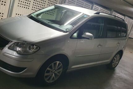 VW Touran 207.782 km 5.000 &euro; Reutlingen 72764