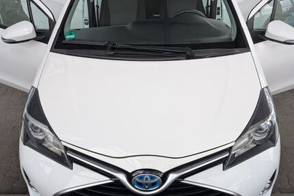 Toyota Yaris 122.500 km 9.995 &euro; Düsseldorf 40227