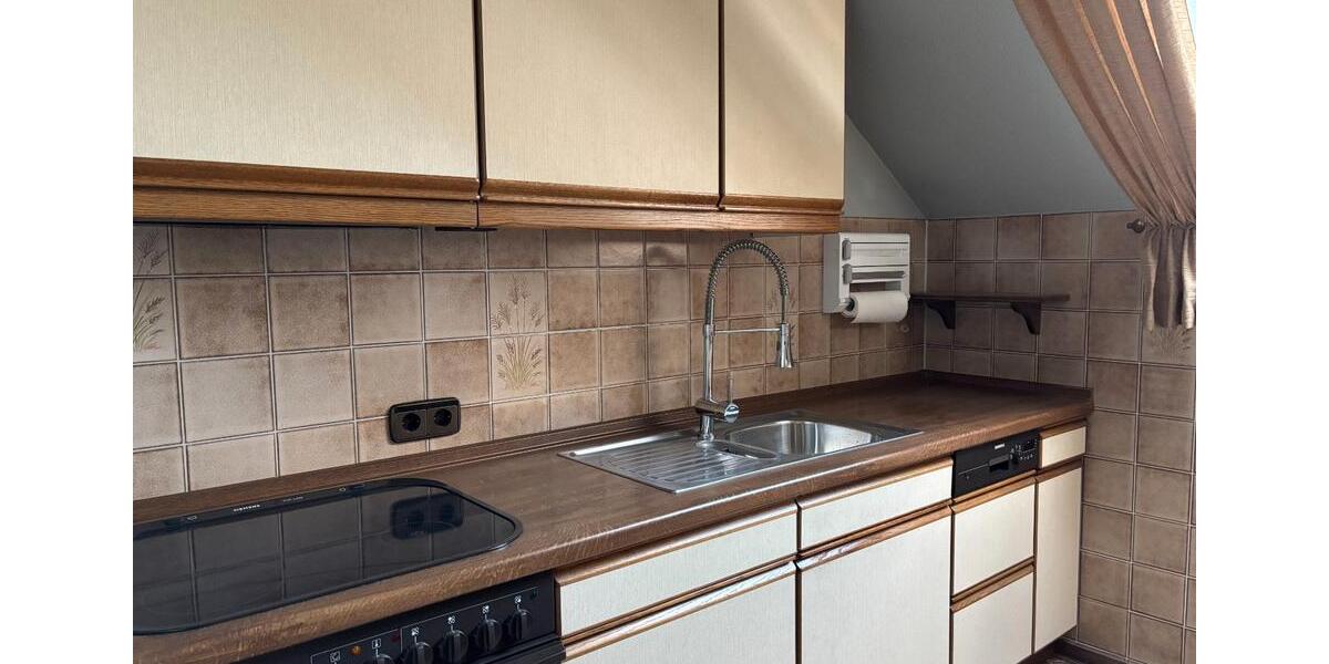 Dachgeschoßwohnung Wolfsburg Detmerode - 2.5 Zimmer, 74 m&sup2;, 635&euro; | Angebot:26679205