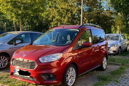 Ford Tourneo Courier 89.000 km 11.000 &euro; Berlin 13125