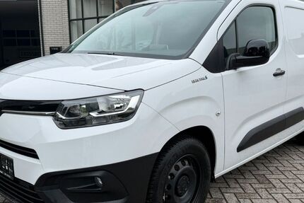 Toyota Proace (Verso) 25.871 km 18.250 &euro; Bad Bentheim 48455