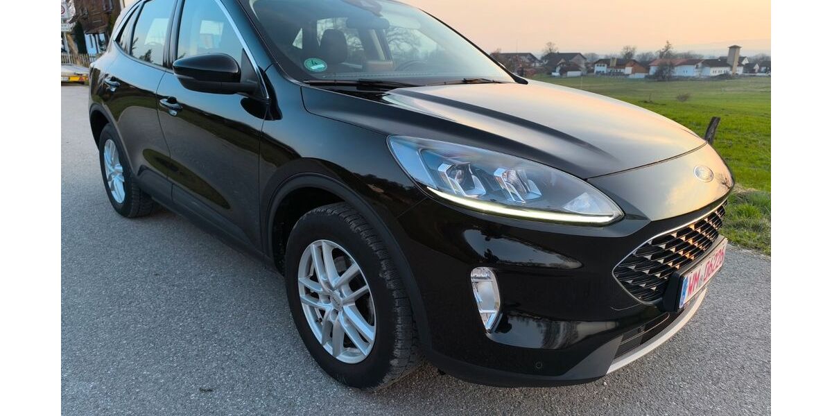 Ford Kuga 111.200 km 14.550 &euro; Pähl 82396