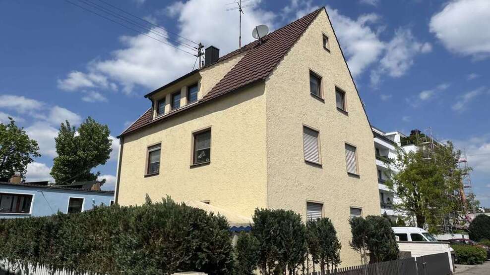 Haus zum Kaufen in Augsburg 469.000 € 165 m²