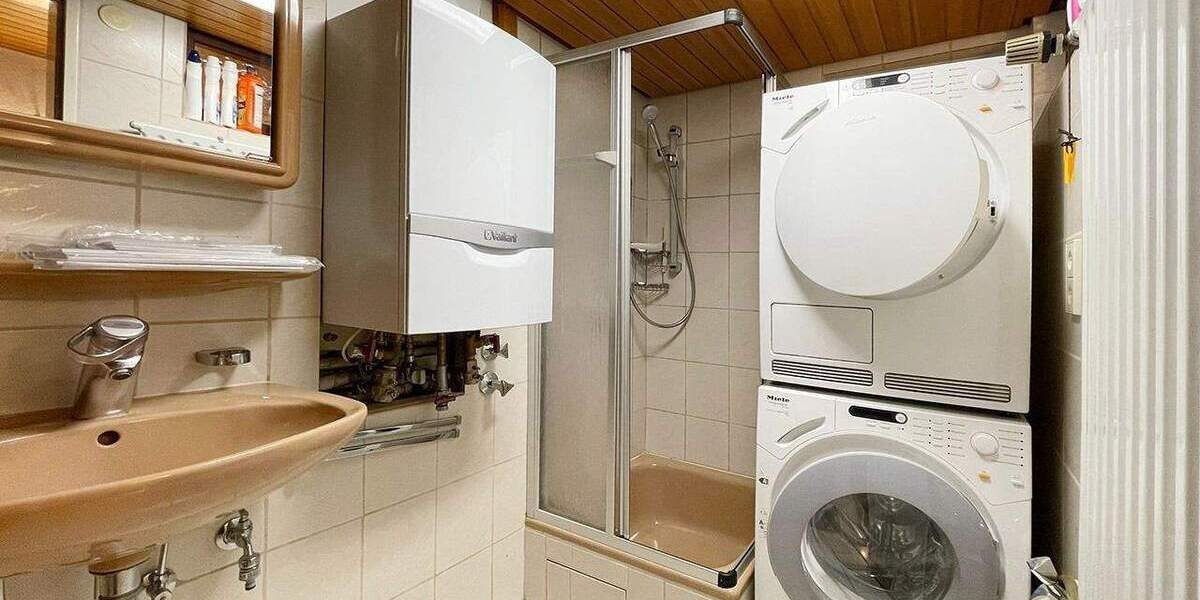 Einfamilienhaus Stuttgart Rohr - 8 Zimmer, 155 m&sup2;, 2.200&euro; | Angebot:24974564