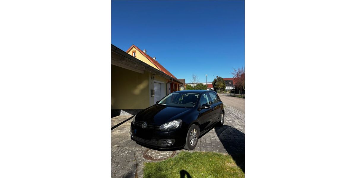VW Golf 124.371 km 6.890 &euro; Schwarzenfeld 92521