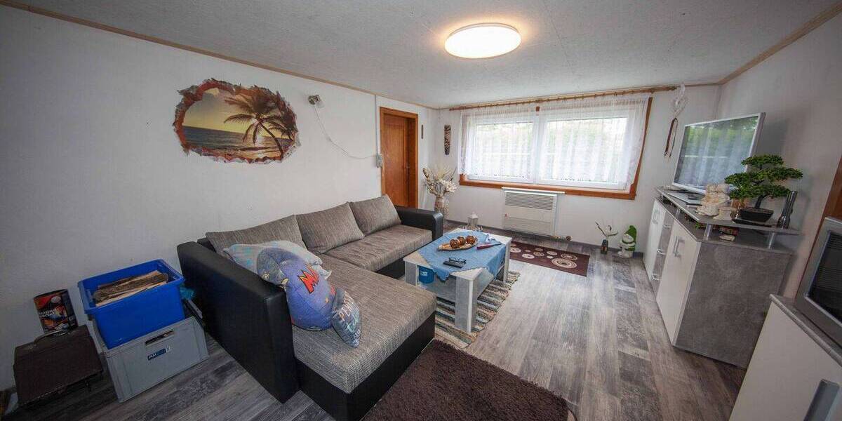 Mehrfamilienhaus, Wohnhaus Sachsenbrunn Sachsenbrunn - 3 Zimmer, 70 m&sup2;, 79.000&euro; | Angebot:26882110
