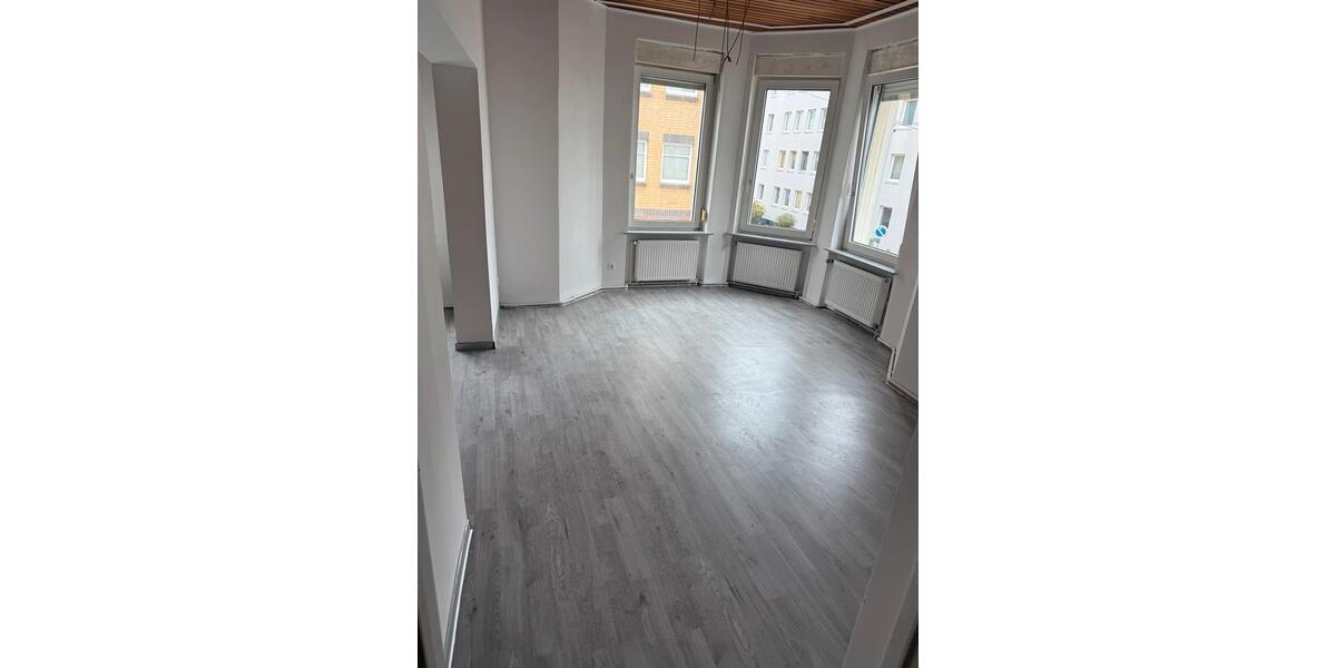 Etagenwohnung Bremerhaven Lehe - 4 Zimmer, 85 m&sup2;, 1.050&euro; | Angebot:26250056