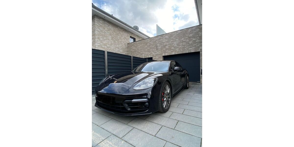 Porsche Panamera 139.000 km 59.990 &euro; Sassenburg 38524