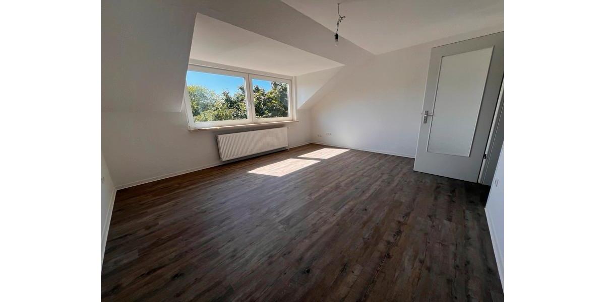 Dachgeschoßwohnung Osnabrück Dodesheide - 3 Zimmer, 74 m&sup2;, 788&euro; | Angebot:24365050