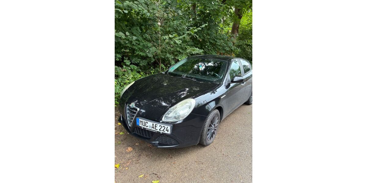 Alfa Romeo Giulietta 238.000 km 3.200 &euro; München 81673