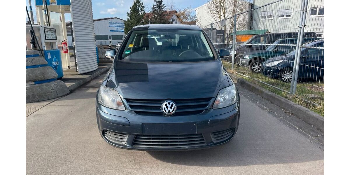 VW Golf 228.317 km 2.200 &euro; Griesheim 64347