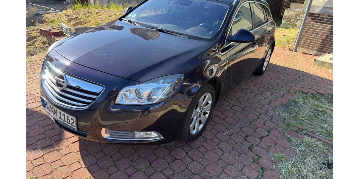 Opel Insignia 216.000 km 4.100 &euro; Seelze 30926