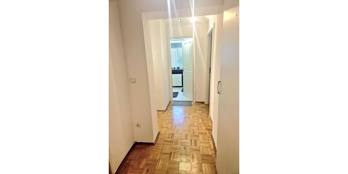 Hochparterre Wiesbaden Nordost - 3 Zimmer, 89 m&sup2;, 1.920&euro; | Angebot:25044806