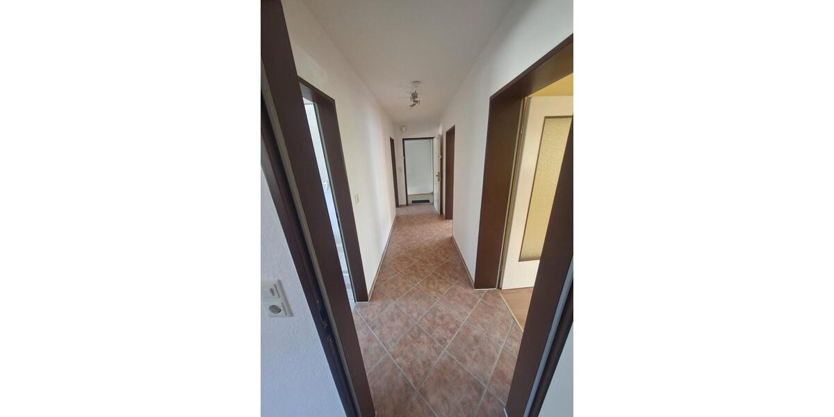 Etagenwohnung Roth - 3 Zimmer, 70 m&sup2;, 850&euro; | Angebot:26137398