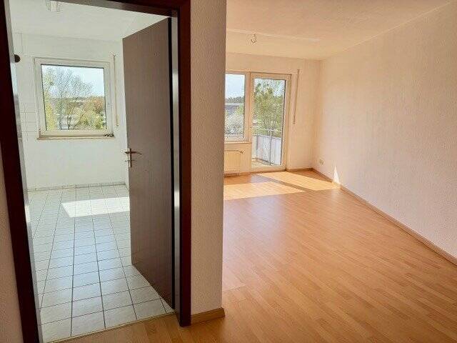 Etagenwohnung Neustadt-Glewe Glewe - 3 Zimmer, 71 m&sup2;, 80.000&euro; | Angebot:26217625