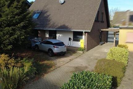 Haus Brüggen - 7 Zimmer, 167 m&sup2;, 2.450&euro; | Angebot:25512911