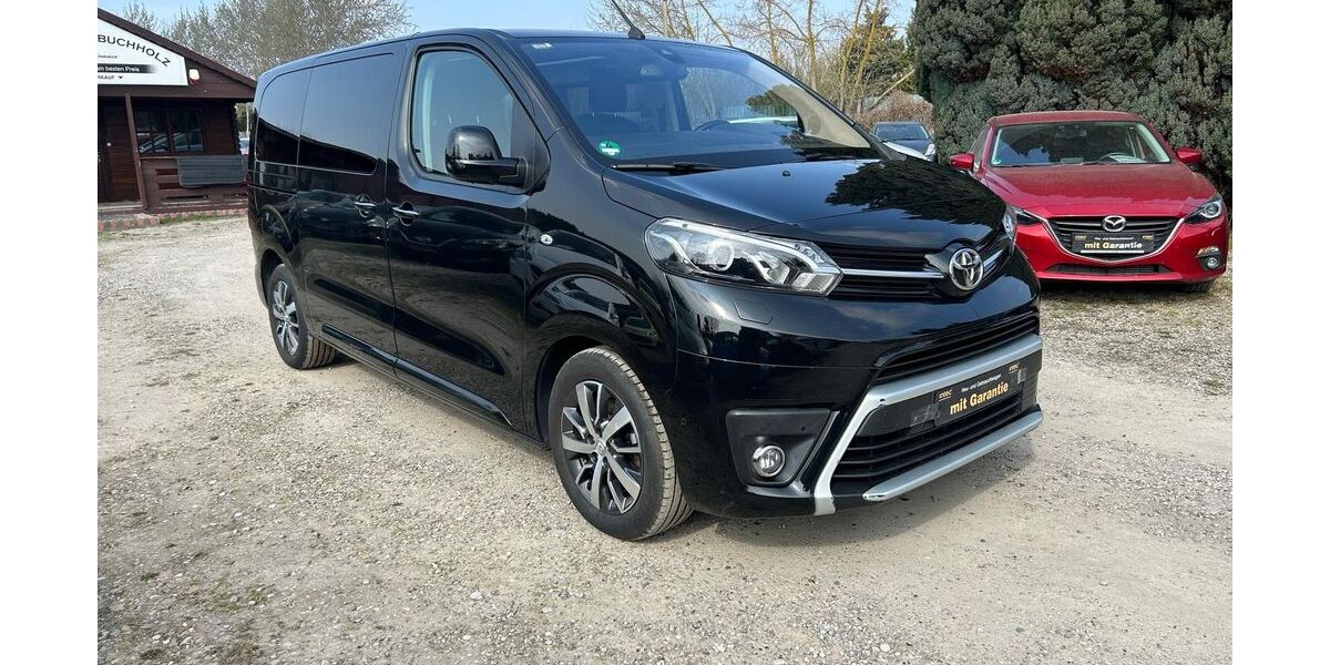 Toyota Proace (Verso) 140.000 km 27.990 &euro; Berlin 13127