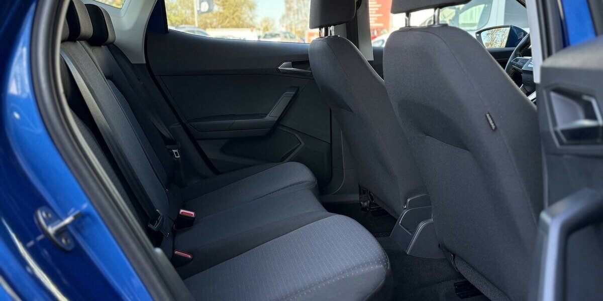 Seat Arona 1.0 TSI Style PDC/CARPLAY/KLIMAx2/ACC/DAB 28.461 km 16.900 &euro; Villingen-Schwenningen 78054