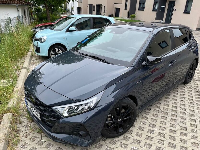 i20