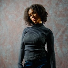 Luna Simao - Zwischen Zwei Welten Club Tour 2026 08.04.2026 Neues Schauspiel