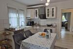 CHARMANTES WOHNHAUS MIT UMBAU-OPTION - Zweifamilienhaus Singen | Angebot:27025813