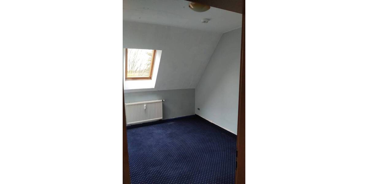 Etagenwohnung Weida Steinsdorf - 3 Zimmer, 90 m&sup2;, 500&euro; | Angebot:25731995