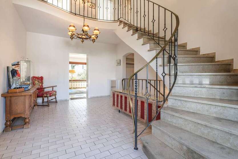 Haus zum Kaufen in Hamburg Rissen 1.325.000 € 215 m²