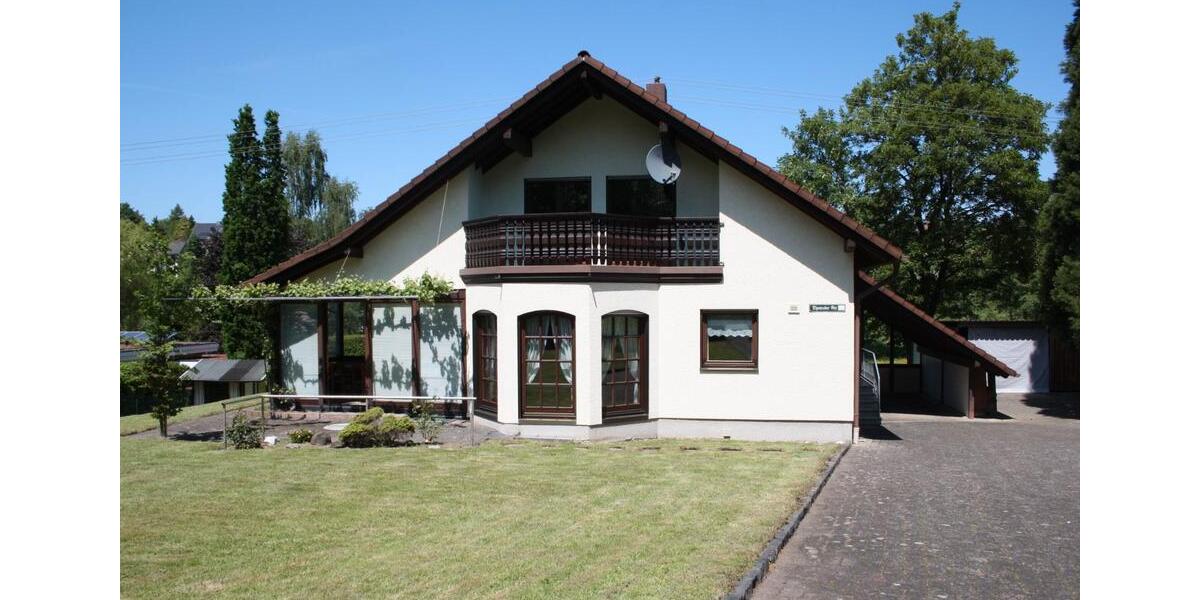 Einfamilienhaus Hachenburg - 6 Zimmer, 203 m&sup2;, 1.420&euro; | Angebot:26410432