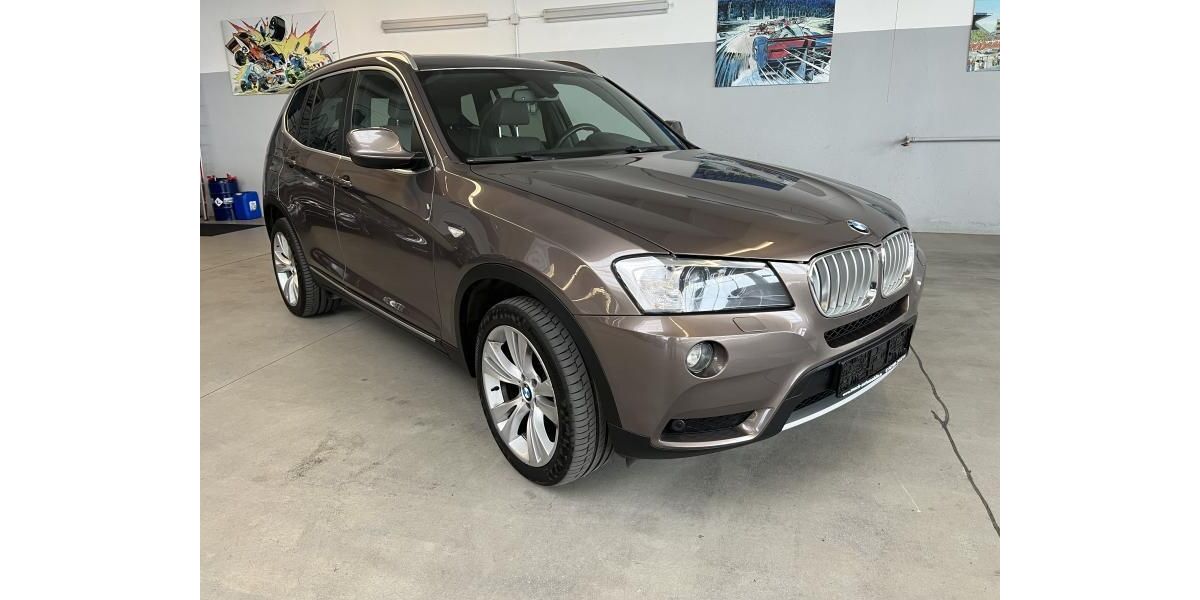 BMW X3 206.000 km 14.900 € Frankfurt 60388