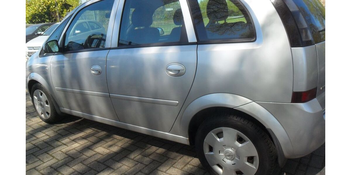 Opel Meriva 163.000 km 1.299 &euro; Uetze OT Dollbergen 31311