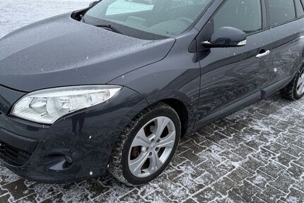 Renault Megane 165.412 km 5.199 &euro; Berlin 12277