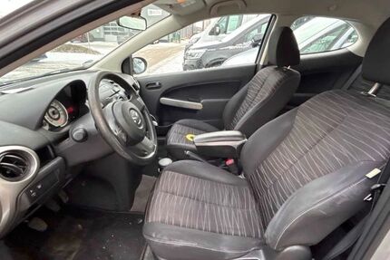 Mazda 2 163.561 km 3.500 &euro; Lichtenau 33165